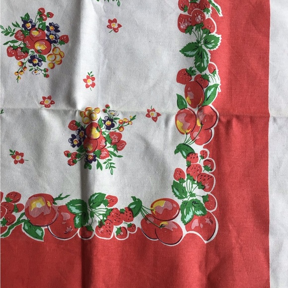 Retro Fruit Design Square Tablecloth Moda - Picture 2 of 2